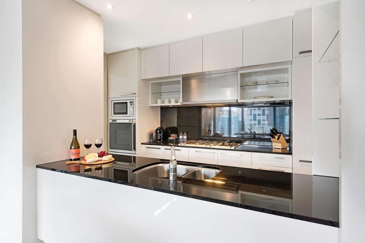 Southbank Apartments Eureka Melbourne Exterior photo